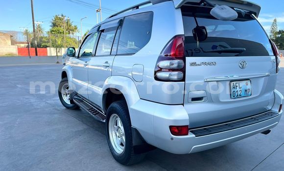 Comprar Usado Toyota Prado Prata Carro em Maputo em Maputo Comprar Usado Toyota Prado Prata Carro em Maputo em Maputo