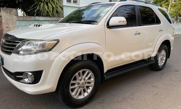 Comprar Usado Toyota Fortuner Branco Carro em Maputo em Maputo Comprar Usado Toyota Fortuner Branco Carro em Maputo em Maputo