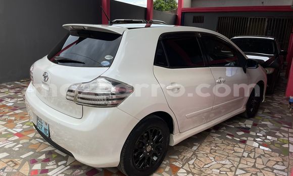 Comprar Usado Toyota Blade Branco Carro em Maputo em Maputo Comprar Usado Toyota Blade Branco Carro em Maputo em Maputo