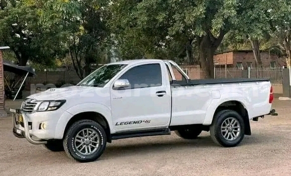 Comprar Usado Toyota Hilux Branco Carro em Maputo em Maputo Comprar Usado Toyota Hilux Branco Carro em Maputo em Maputo