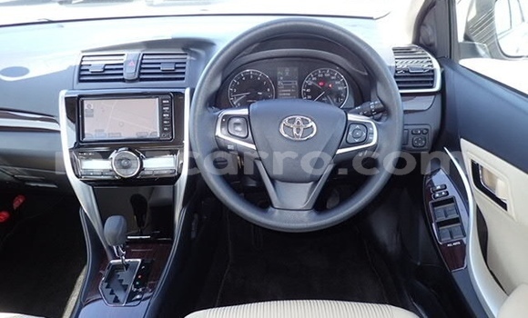 Buy Used Toyota Allion Silver Car in Maputo in Maputo Buy Used Toyota Allion Silver Car in Maputo in Maputo