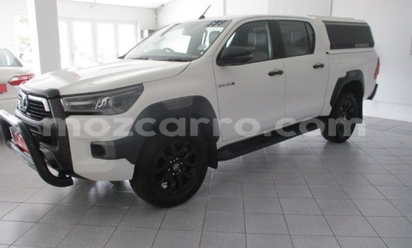 Nunua Ilio tumika Toyota Hilux Nyeupe Gari ndani ya Maputo nchini Maputo Nunua Ilio tumika Toyota Hilux Nyeupe Gari ndani ya Maputo nchini Maputo