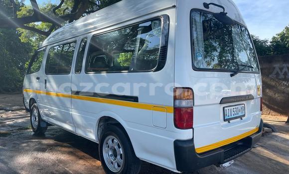 Comprar Novo Toyota Hiace Branco Carro em Maputo em Maputo Comprar Novo Toyota Hiace Branco Carro em Maputo em Maputo