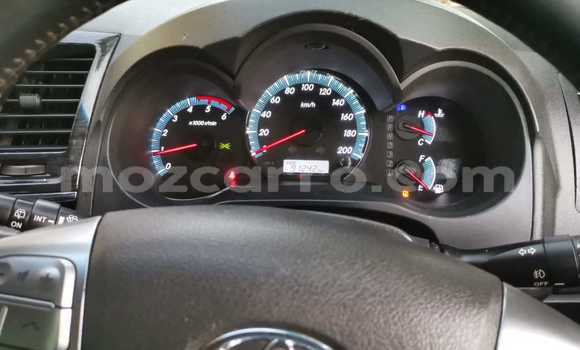 Nunua Ilio tumika Toyota Hilux Nyeupe Gari ndani ya Maputo nchini Maputo Nunua Ilio tumika Toyota Hilux Nyeupe Gari ndani ya Maputo nchini Maputo