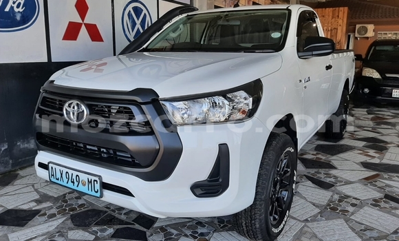 Tenga Itsva Toyota Hiluxe Revo Chena Mota in Maputo in Maputo