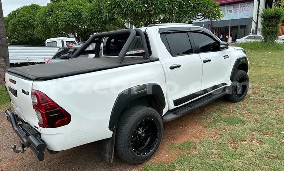 Comprar Usado Toyota Hiluxe Revo Branco Carro em Maputo em Maputo Comprar Usado Toyota Hiluxe Revo Branco Carro em Maputo em Maputo