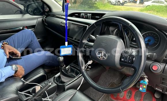 Comprar Usado Toyota Hiluxe Revo Branco Carro em Maputo em Maputo Comprar Usado Toyota Hiluxe Revo Branco Carro em Maputo em Maputo