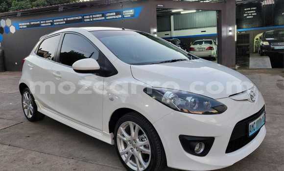 Comprar Novo Mazda Demio Branco Carro em Maputo em Maputo