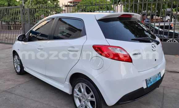 Comprar Novo Mazda Demio Branco Carro em Maputo em Maputo Comprar Novo Mazda Demio Branco Carro em Maputo em Maputo