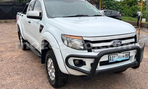 Comprar Usado Ford Ranger Branco Carro em Maputo em Maputo