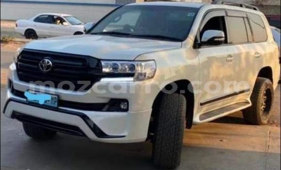 Buy New Toyota Land Cruiser White Car in Maputo in Maputo Buy New Toyota Land Cruiser White Car in Maputo in Maputo
