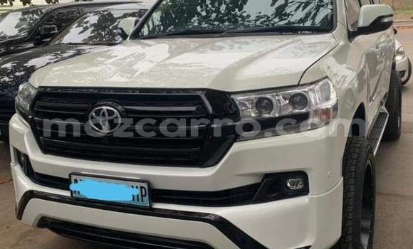 Buy New Toyota Land Cruiser White Car in Maputo in Maputo Buy New Toyota Land Cruiser White Car in Maputo in Maputo