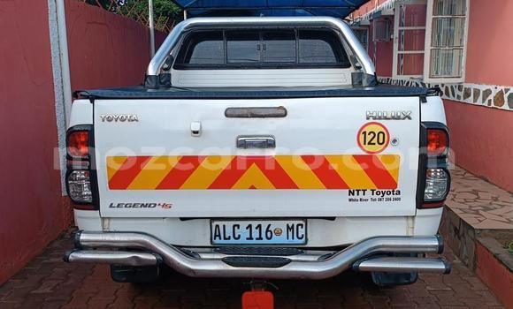 Buy Used Toyota Hilux White Car in Maputo in Maputo Buy Used Toyota Hilux White Car in Maputo in Maputo