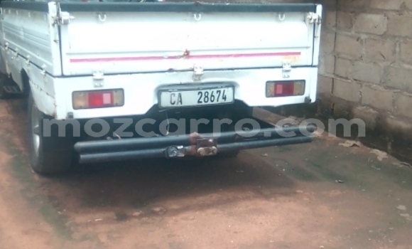 Nunua Ilio tumika TATA Telcoline Nyeupe Gari ndani ya Chokwe nchini Gaza