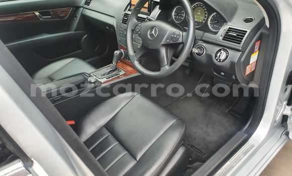 Nunua Ilio tumika Mercedes-Benz C-Classe Fedha Gari ndani ya Maputo nchini Maputo Nunua Ilio tumika Mercedes-Benz C-Classe Fedha Gari ndani ya Maputo nchini Maputo