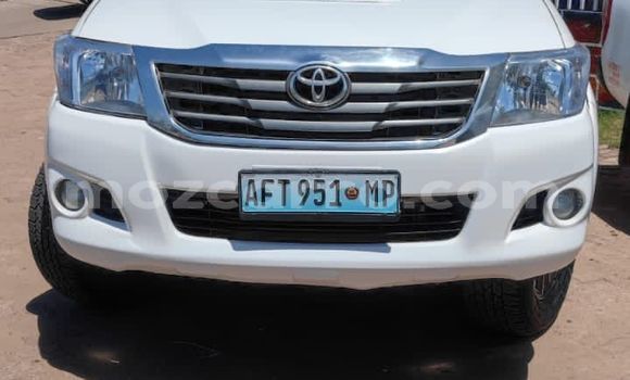 Buy Used Toyota Hilux White Car in Maputo in Maputo Buy Used Toyota Hilux White Car in Maputo in Maputo