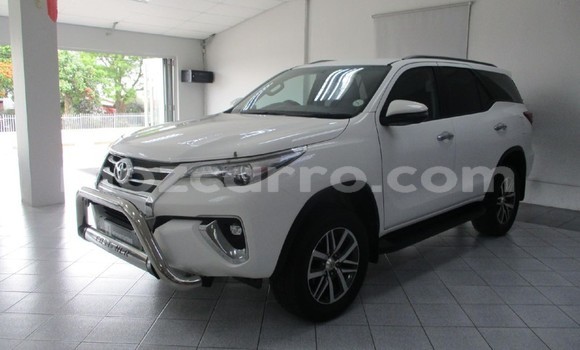 Comprar Usado Toyota Fortuner Branco Carro em Maputo em Maputo Comprar Usado Toyota Fortuner Branco Carro em Maputo em Maputo