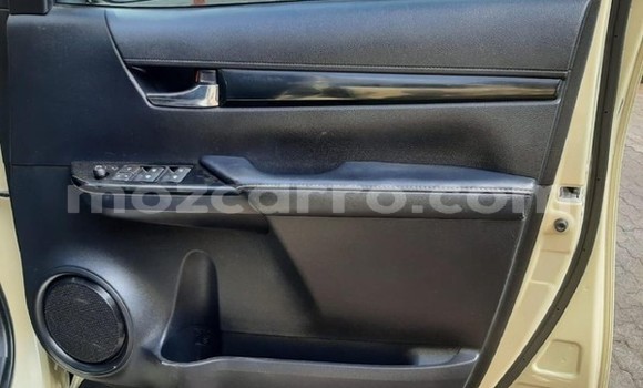 Tenga Tsaru Toyota Hilux Zvimwe Mota in Inhambane in Inhambane Tenga Tsaru Toyota Hilux Zvimwe Mota in Inhambane in Inhambane