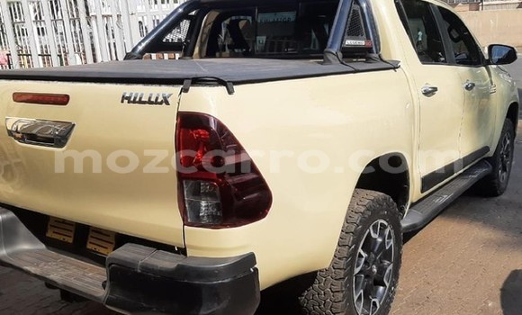 Tenga Tsaru Toyota Hilux Zvimwe Mota in Inhambane in Inhambane Tenga Tsaru Toyota Hilux Zvimwe Mota in Inhambane in Inhambane