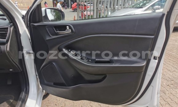 Nunua Ilio tumika Hyundai i20 Nyeupe Gari ndani ya Manhiça nchini Maputo Nunua Ilio tumika Hyundai i20 Nyeupe Gari ndani ya Manhiça nchini Maputo