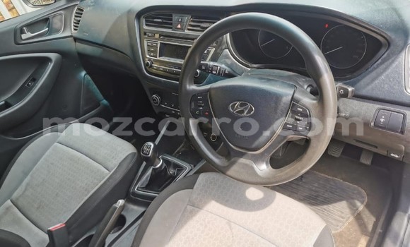 Nunua Ilio tumika Hyundai i20 Nyeupe Gari ndani ya Manhiça nchini Maputo Nunua Ilio tumika Hyundai i20 Nyeupe Gari ndani ya Manhiça nchini Maputo