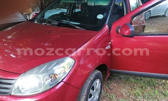 Comprar Usado Renault Sandero Vermelho Carro em Maputo em Maputo