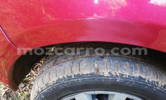 Nunua Ilio tumika Renault Sandero Nyekundu Gari ndani ya Maputo nchini Maputo Nunua Ilio tumika Renault Sandero Nyekundu Gari ndani ya Maputo nchini Maputo