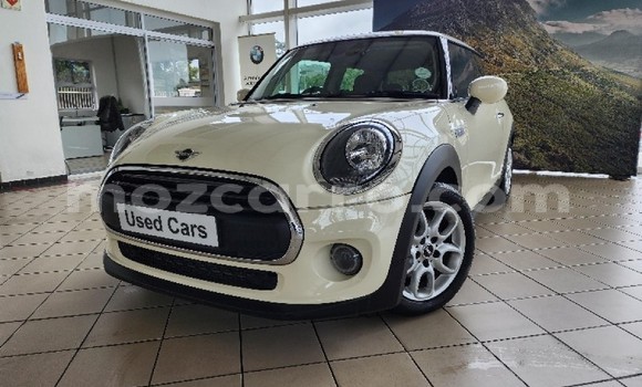 Comprar Usado MINI Hatch De outros Carro em Maputo em Maputo