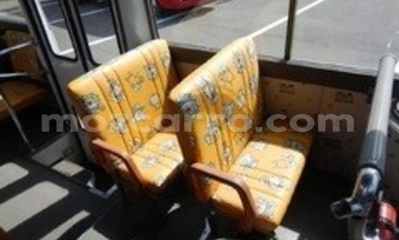 Nunua Ilio tumika Toyota Coaster Nyeupe Gari ndani ya Maputo nchini Maputo Nunua Ilio tumika Toyota Coaster Nyeupe Gari ndani ya Maputo nchini Maputo