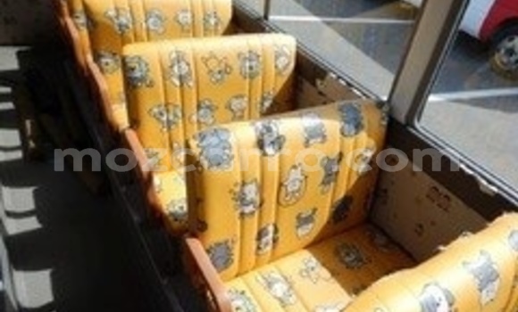 Nunua Ilio tumika Toyota Coaster Nyeupe Gari ndani ya Maputo nchini Maputo Nunua Ilio tumika Toyota Coaster Nyeupe Gari ndani ya Maputo nchini Maputo