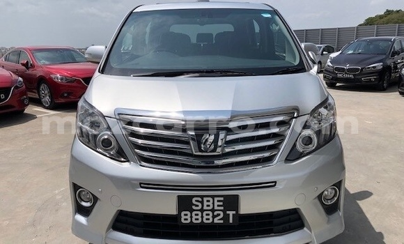 Nunua Ilio tumika Toyota Alphard Fedha Gari ndani ya Maputo nchini Maputo