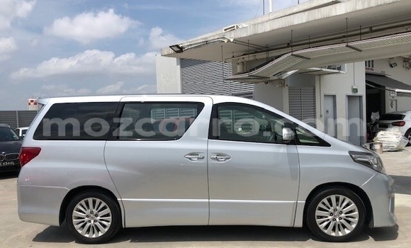 Nunua Ilio tumika Toyota Alphard Fedha Gari ndani ya Maputo nchini Maputo Nunua Ilio tumika Toyota Alphard Fedha Gari ndani ya Maputo nchini Maputo