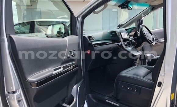 Nunua Ilio tumika Toyota Alphard Fedha Gari ndani ya Maputo nchini Maputo Nunua Ilio tumika Toyota Alphard Fedha Gari ndani ya Maputo nchini Maputo