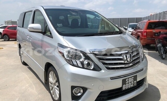 Nunua Ilio tumika Toyota Alphard Fedha Gari ndani ya Maputo nchini Maputo Nunua Ilio tumika Toyota Alphard Fedha Gari ndani ya Maputo nchini Maputo