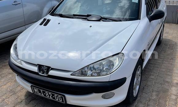 Comprar Usado Peugeot 206 Branco Carro em Maputo em Maputo
