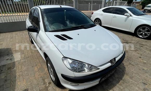 Nunua Ilio tumika Peugeot 206 Nyeupe Gari ndani ya Maputo nchini Maputo Nunua Ilio tumika Peugeot 206 Nyeupe Gari ndani ya Maputo nchini Maputo