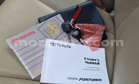 Nunua Ilio tumika Toyota Fortuner Nyekundu Gari ndani ya Maputo nchini Maputo Nunua Ilio tumika Toyota Fortuner Nyekundu Gari ndani ya Maputo nchini Maputo