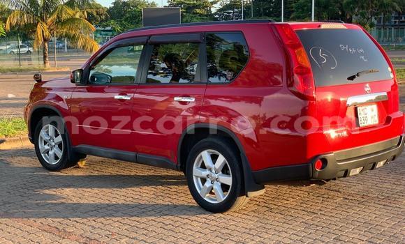 Tenga Tsaru Nissan X-Trail Tsvuku Mota in Maputo in Maputo Tenga Tsaru Nissan X-Trail Tsvuku Mota in Maputo in Maputo