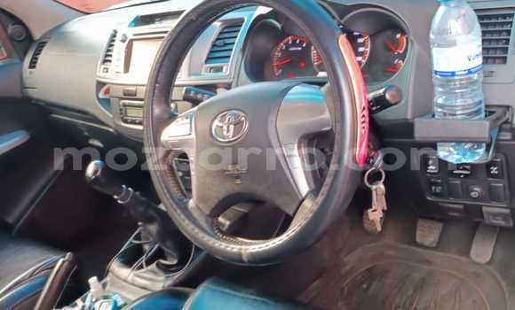 Buy Used Toyota Hilux White Car in Maputo in Maputo Buy Used Toyota Hilux White Car in Maputo in Maputo