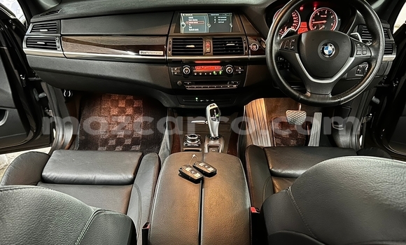 Nunua Ilio tumika BMW X5 Nyingine Gari ndani ya Maputo nchini Maputo Nunua Ilio tumika BMW X5 Nyingine Gari ndani ya Maputo nchini Maputo