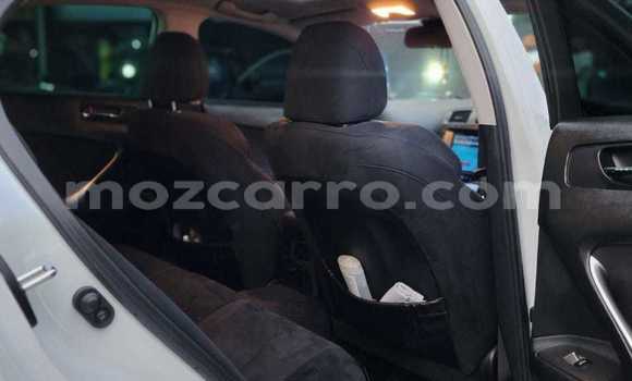 Buy New Lexus IS White Car in Maputo in Maputo Buy New Lexus IS White Car in Maputo in Maputo