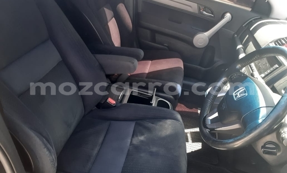 Nunua Ilio tumika Honda CR-V Nyeusi Gari ndani ya Maputo nchini Maputo Nunua Ilio tumika Honda CR-V Nyeusi Gari ndani ya Maputo nchini Maputo