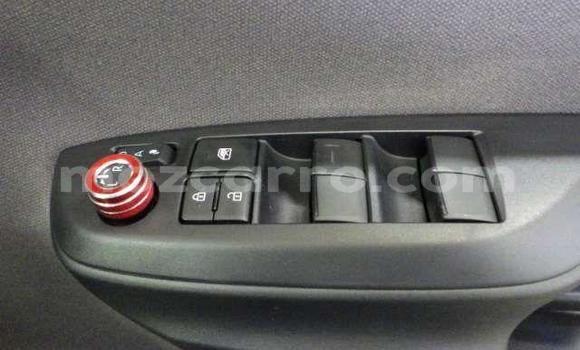 Comprar Usado Toyota Yaris Vermelho Carro em Maputo em Maputo Comprar Usado Toyota Yaris Vermelho Carro em Maputo em Maputo