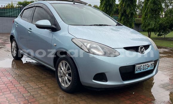Comprar Usado Mazda Demio Azul Carro em Maputo em Maputo