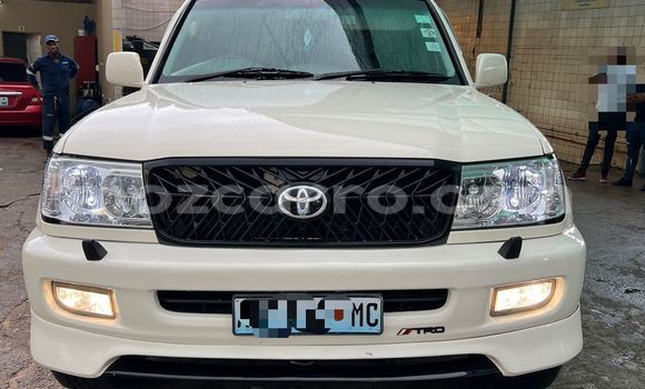 Buy Used Toyota Land Cruiser White Car in Maputo in Maputo Buy Used Toyota Land Cruiser White Car in Maputo in Maputo