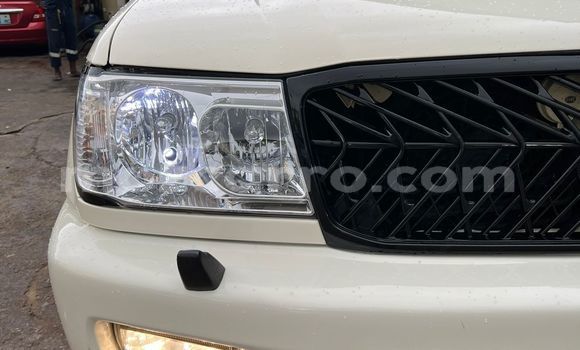 Buy Used Toyota Land Cruiser White Car in Maputo in Maputo Buy Used Toyota Land Cruiser White Car in Maputo in Maputo