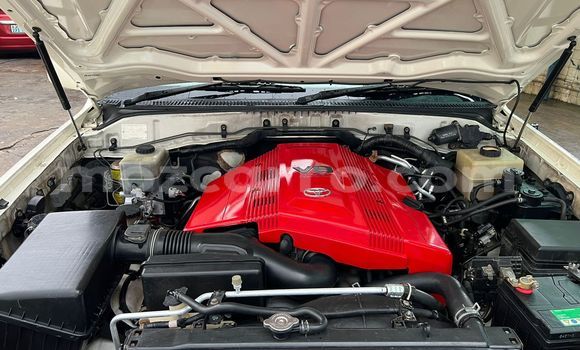 Buy Used Toyota Land Cruiser White Car in Maputo in Maputo Buy Used Toyota Land Cruiser White Car in Maputo in Maputo