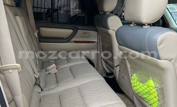 Buy Used Toyota Land Cruiser White Car in Maputo in Maputo Buy Used Toyota Land Cruiser White Car in Maputo in Maputo