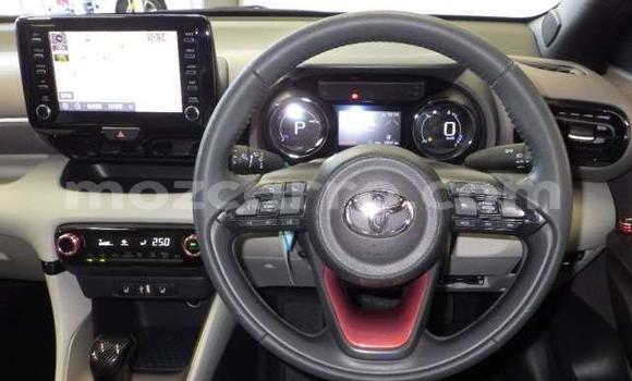 Buy Used Toyota Yaris Red Car in Inhambane in Inhambane Buy Used Toyota Yaris Red Car in Inhambane in Inhambane