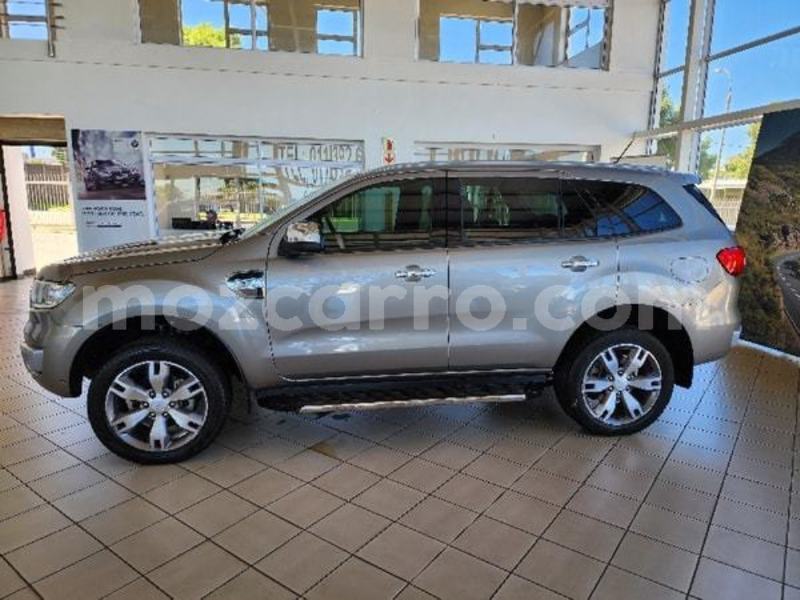 Big with watermark ford everest maputo maputo 13770